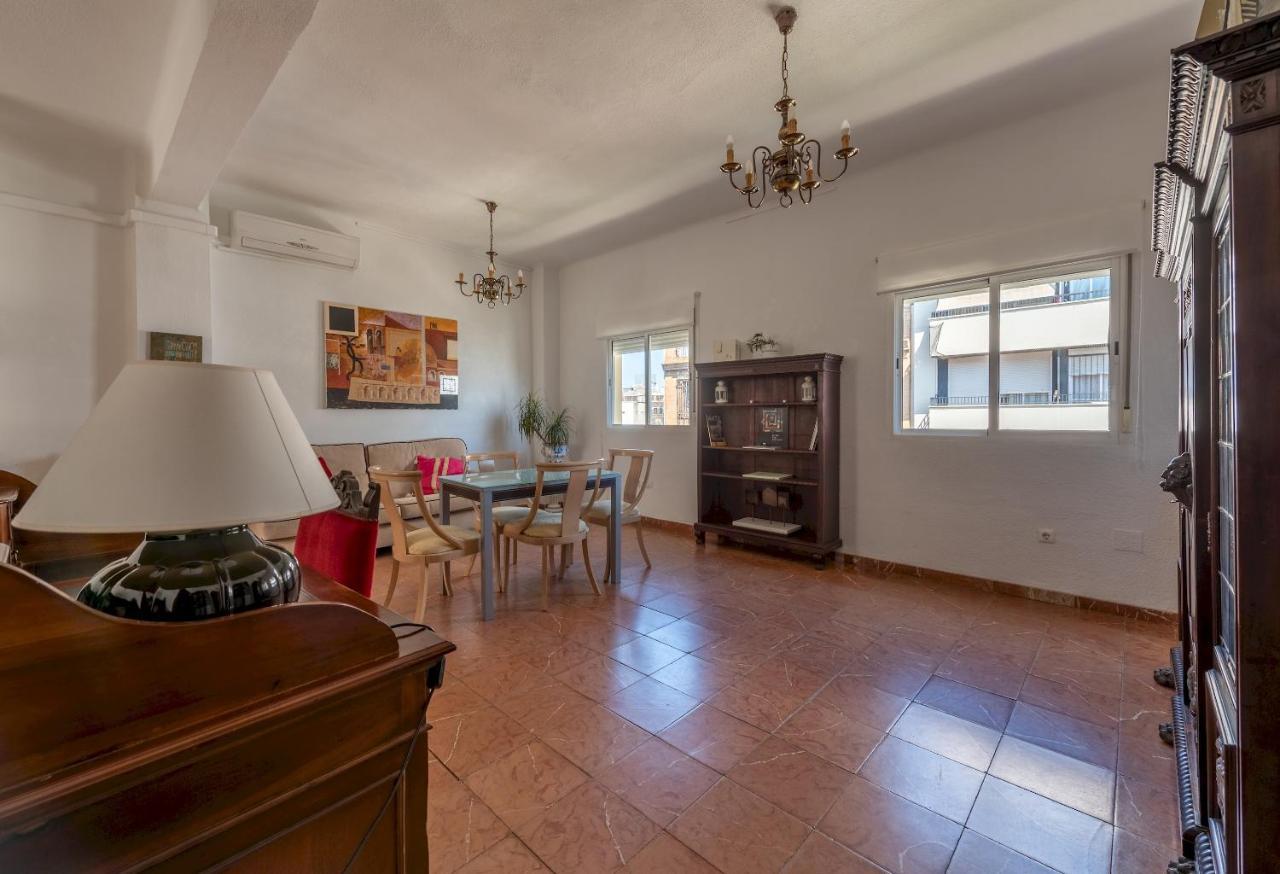Apartamento Wide And Traditional- 2bd 1bth- Gavidia Sevilha